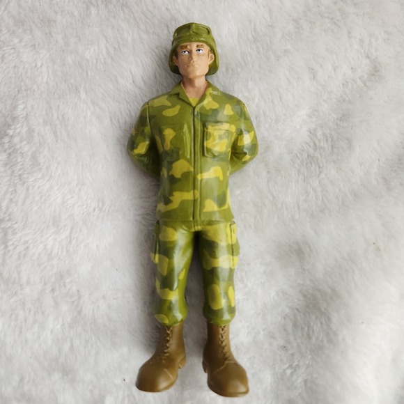 Lakeshore Block Play People Community 4 Workers Teacher  Soldier Doctor Nurse - Picture 2 of 10